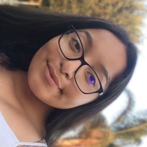 Meet your Posher, Leslie